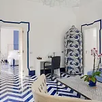 Hotel Treville