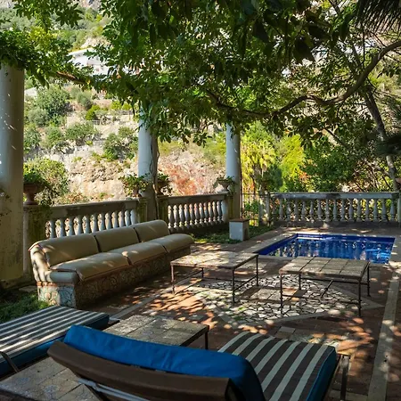 ホテル トレビーレ 5*