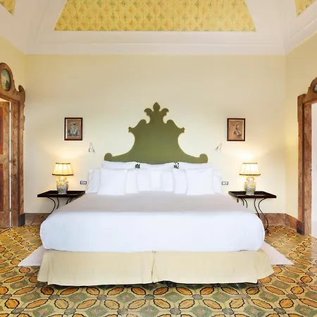 Hotel Treville