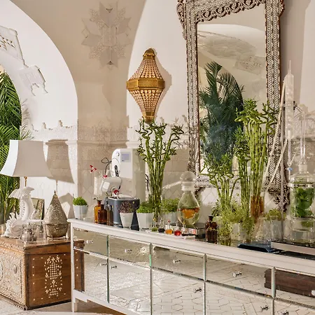 מלון Treville 5*